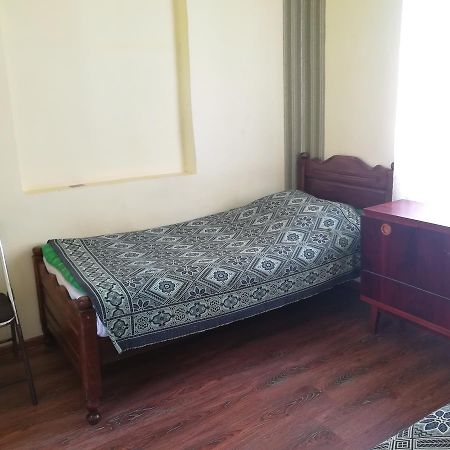 Guest House Of Givi Kobuleti Exterior photo