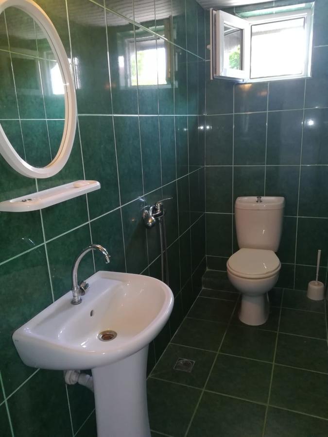 Guest House Of Givi Kobuleti Exterior photo