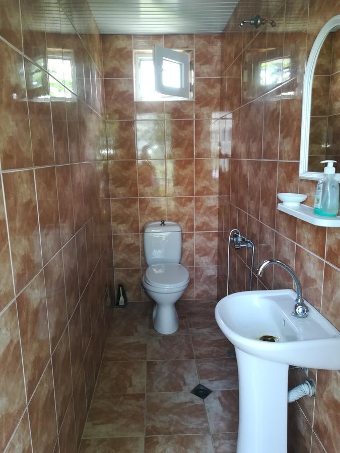 Guest House Of Givi Kobuleti Exterior photo